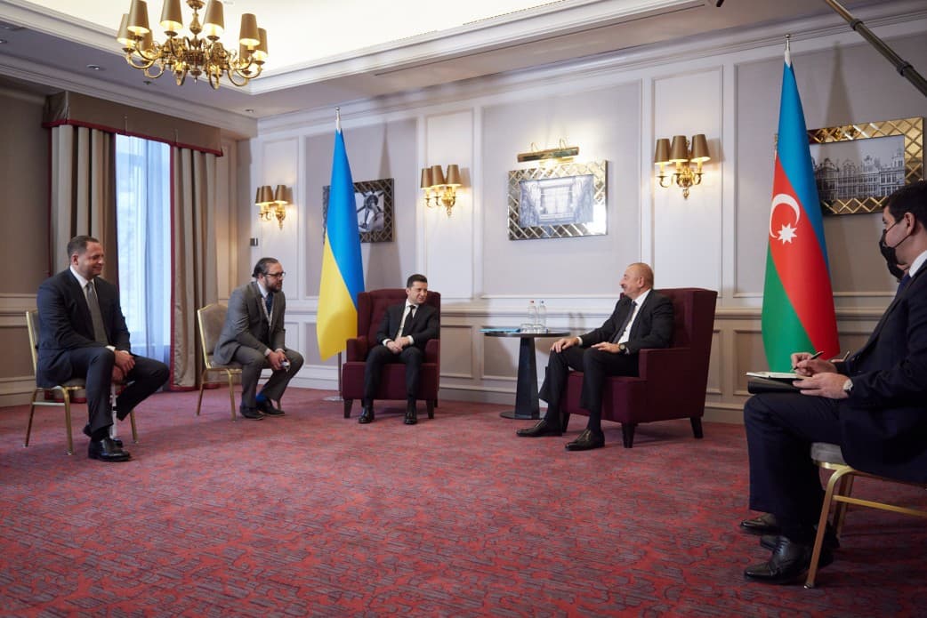 President of Ukraine Held a Meeting with the President of Azerbaijan in Brussels